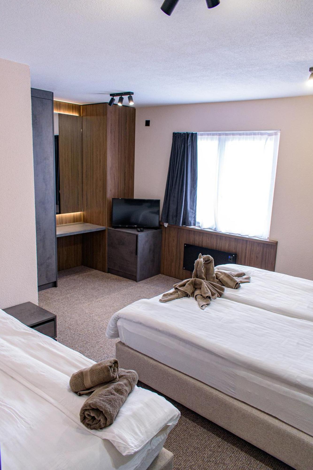 Binta Hostel Вранє Екстер'єр фото